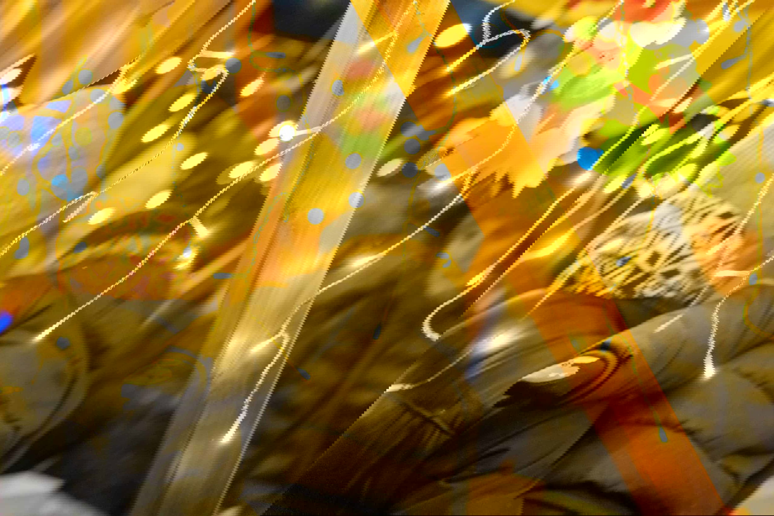 bazar otroci stojnica božič praznikiBazar-Vrtec-22-31, knmedia