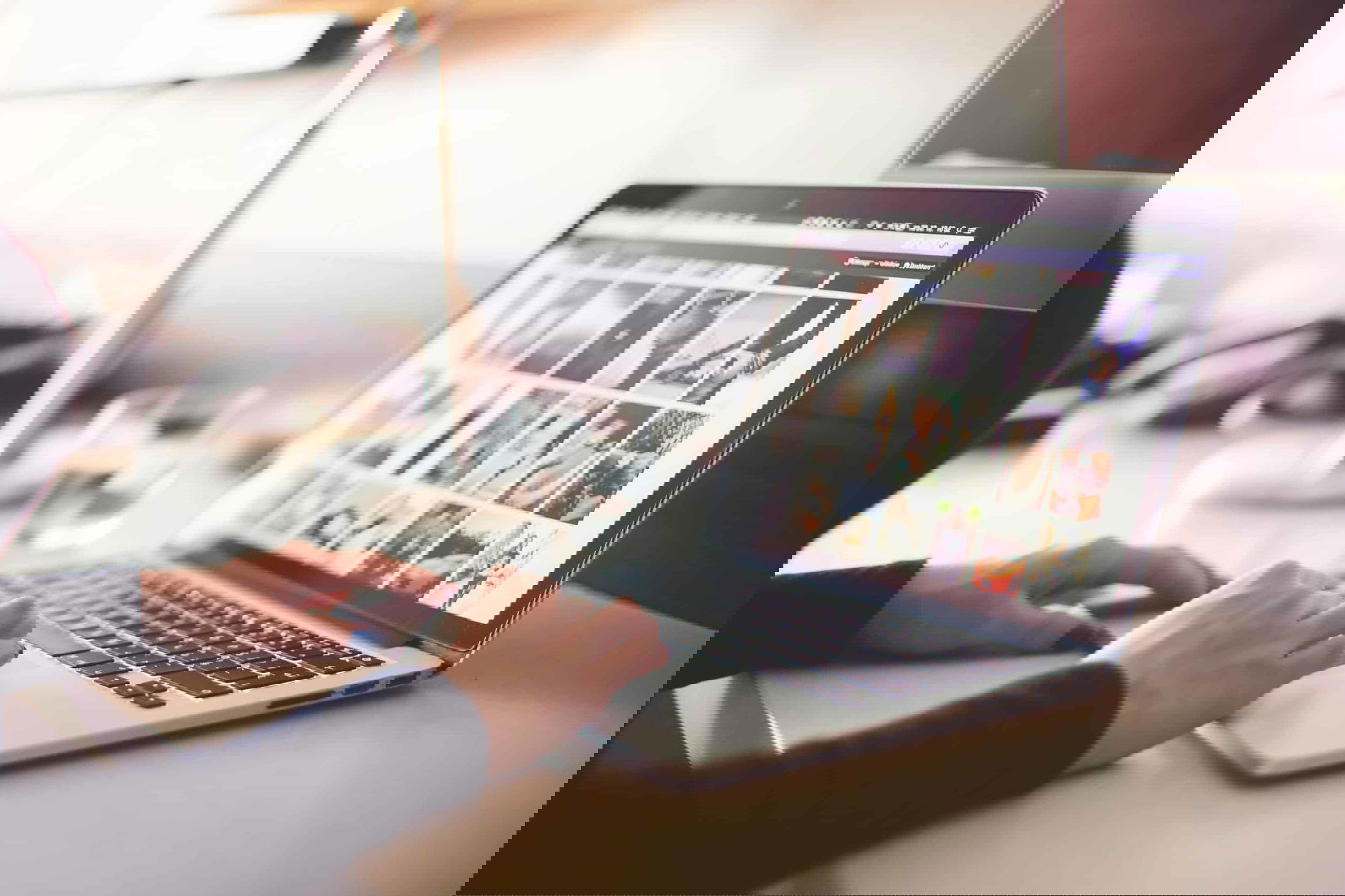 računalnik splet internet pisarna delo foto:pexels