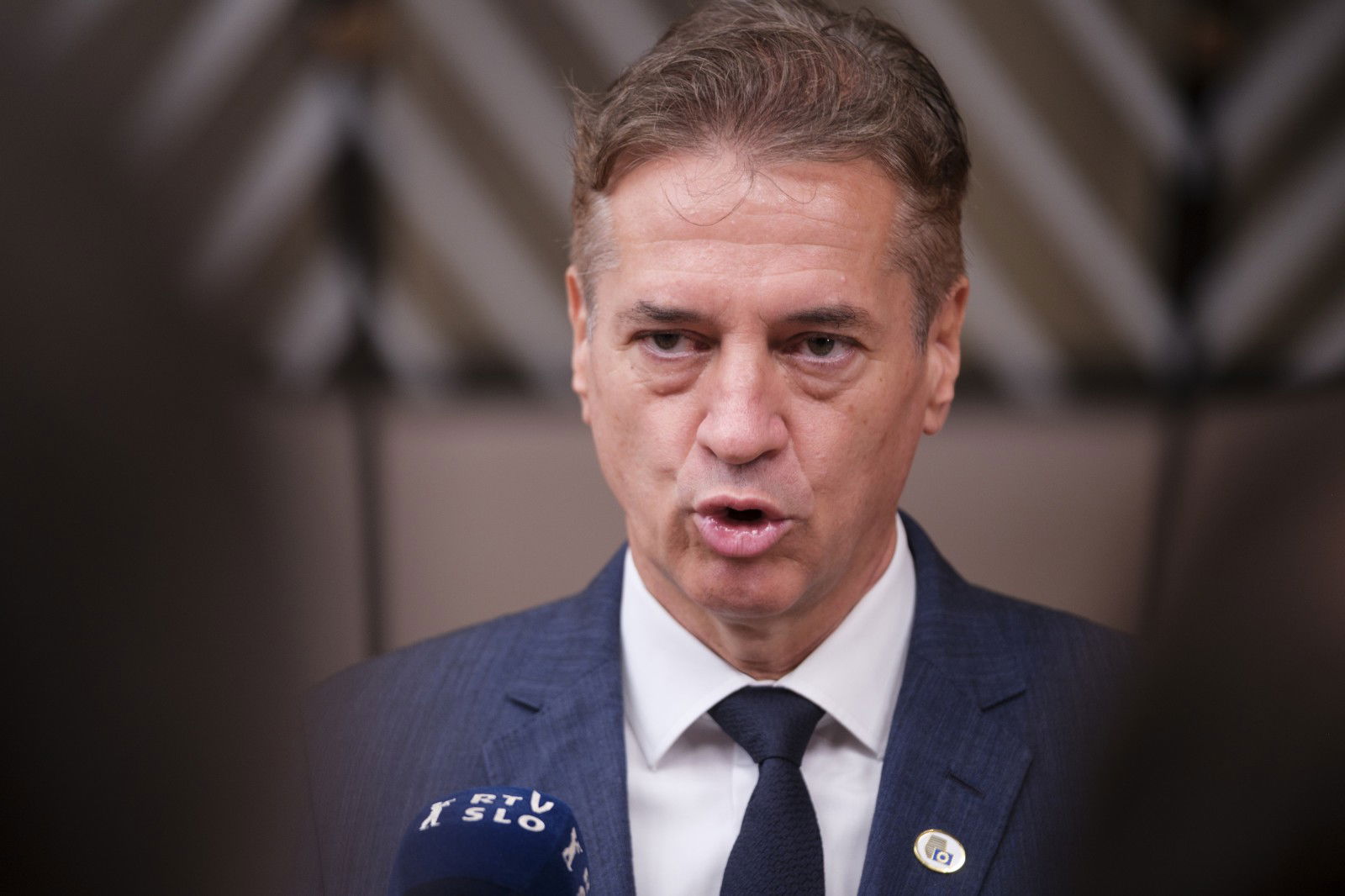 Izjava za medije predsednika vlade Roberta Goloba pred vrhom EU.