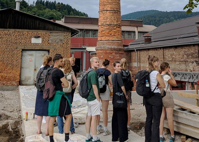l_766539Mednarodni študenti arhitekture snujejo rešitve za prostorske izzive Raven na Koroškem 5