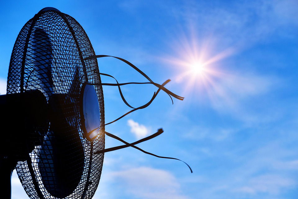 vročina poletje  vročinski val sonce pixabay