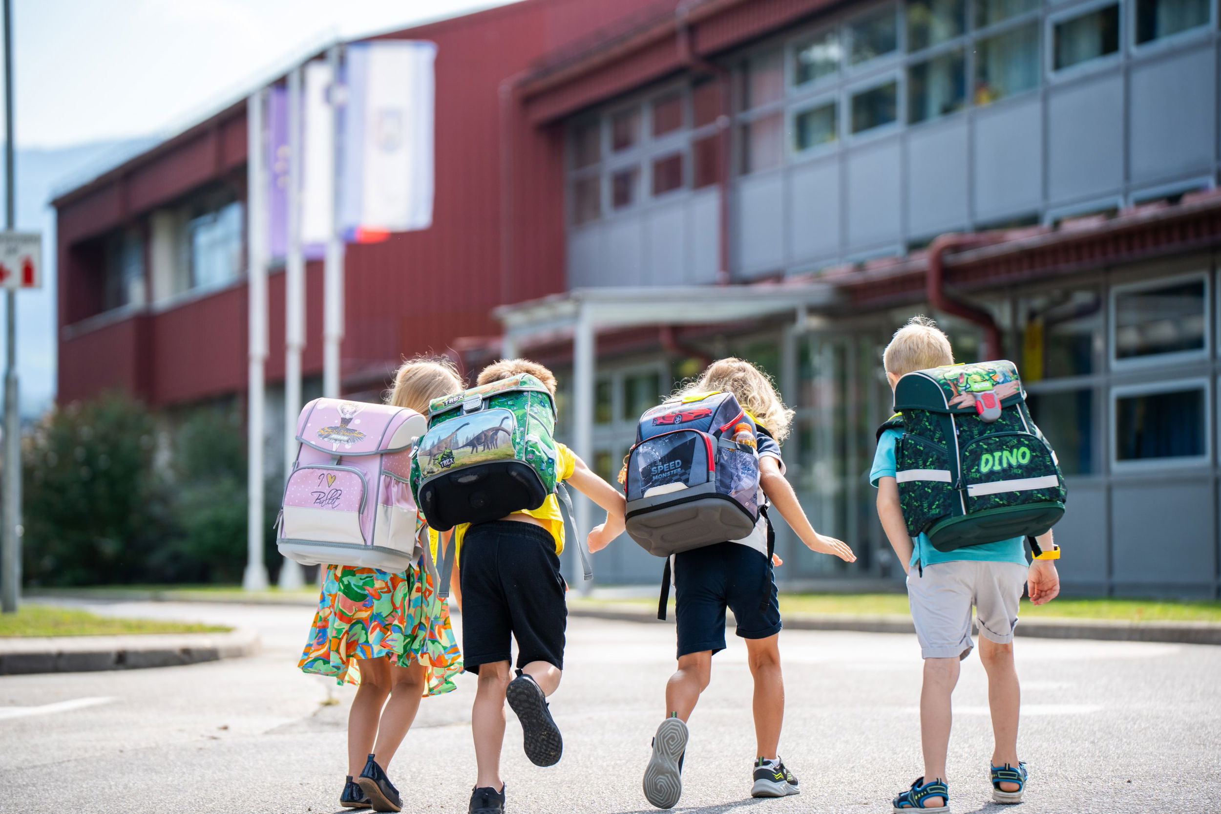 šolarji, šola, šolski dan foto knmedia (1) šolarji, šola, šolski dan foto knmedia (1)