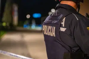 Policija doslej razglasila dve varnostno tvegani območji, FURS za petami davčnim dolžnikom