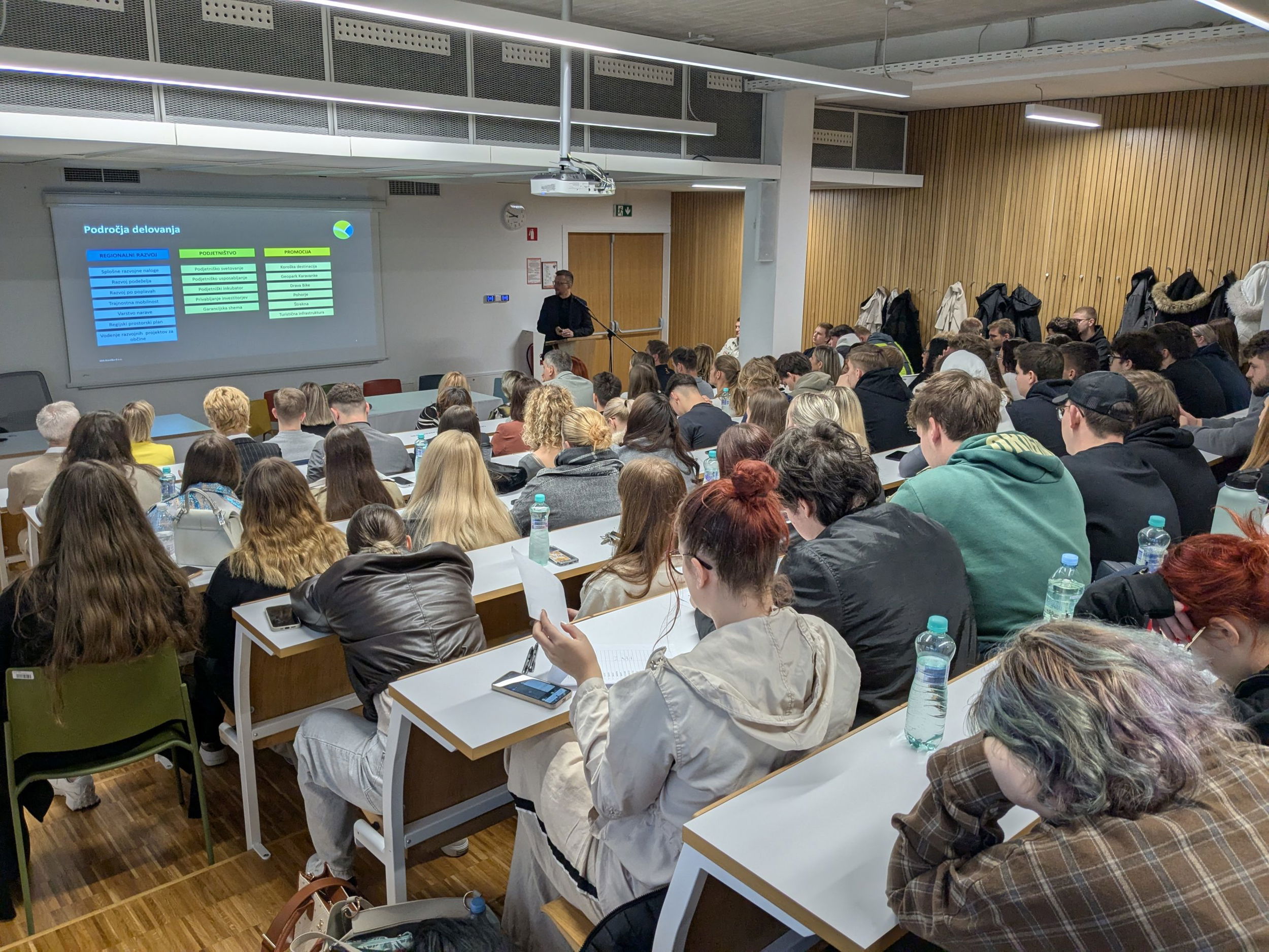 PXL_20251022_064937646 PXL_20251022_064937646