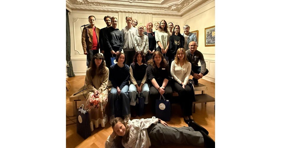 1 – udeleženci 26. pesniške olimpijade (2) 1 - udeleženci 26. pesniške olimpijade (2)