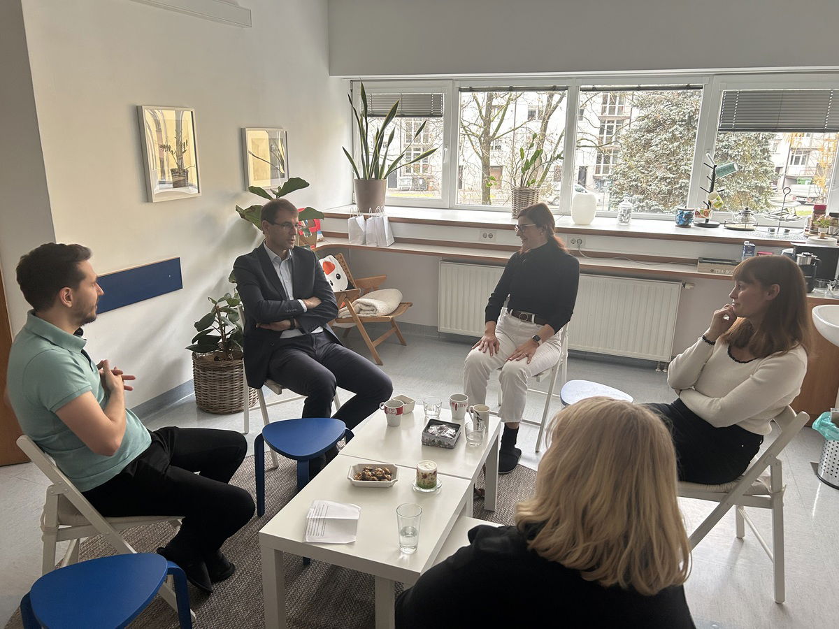 l_1199766_1 l_1199766_1