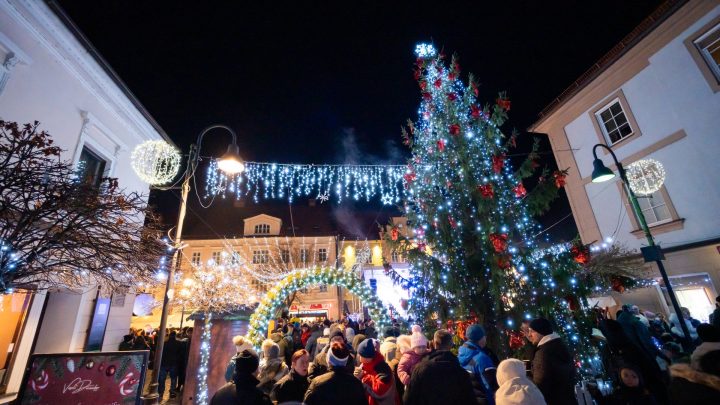 Prižig prazničnih luči in FaušDur band v Slovenj Gradcu