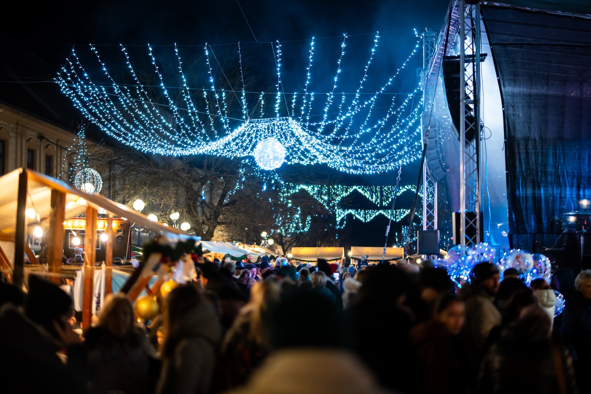 Prižig prazničnih luči in FaušDur band v Slovenj Gradcu