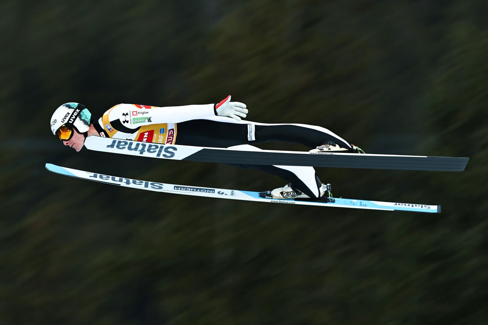 Uvodna tekma novoletne turneje v smucarskih skokih v nemskem Oberstdorfu.
Slovenski skakalec Domen Prevc.