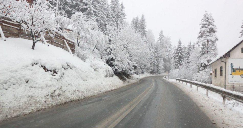 sneg, cesta, mislinjski klanec